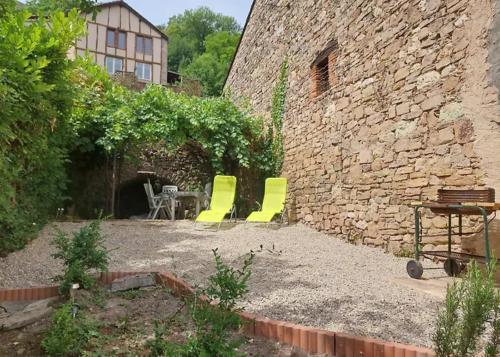 Maison Atypique A Cordes-Sur-Ciel 2 Chambres